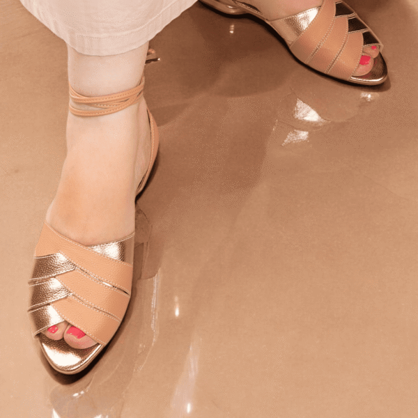 Mirna Oro Rosa/Camel